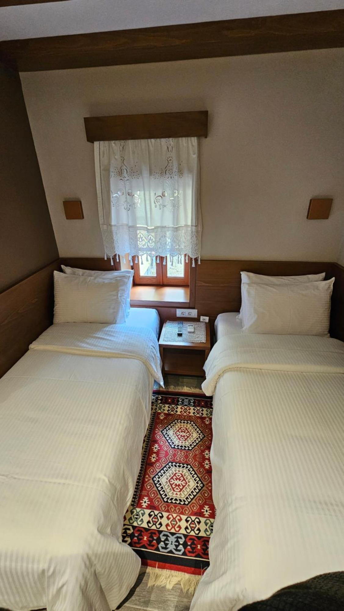 Palorto Hotel ジロカストラ エクステリア 写真
