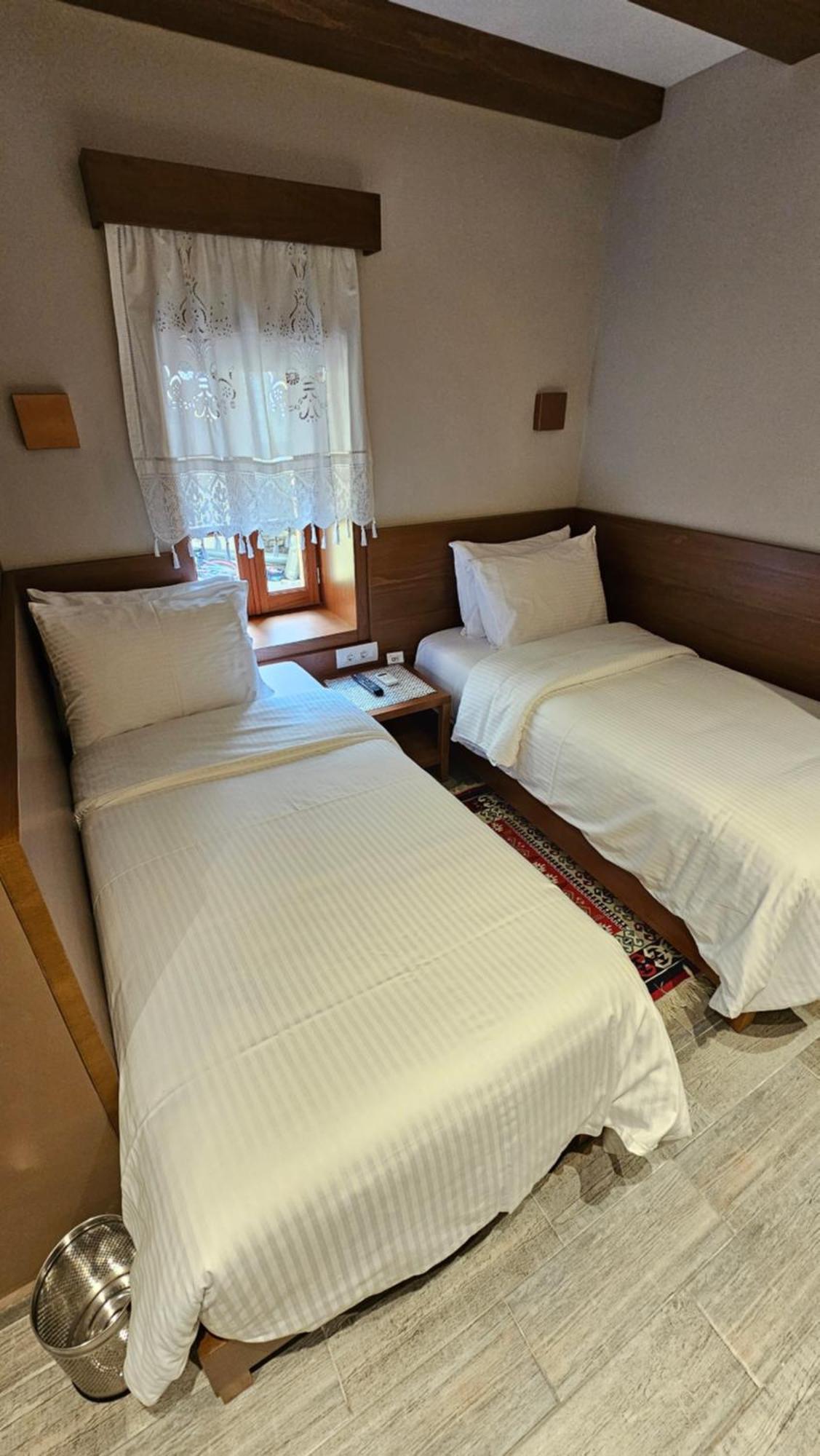 Palorto Hotel ジロカストラ エクステリア 写真