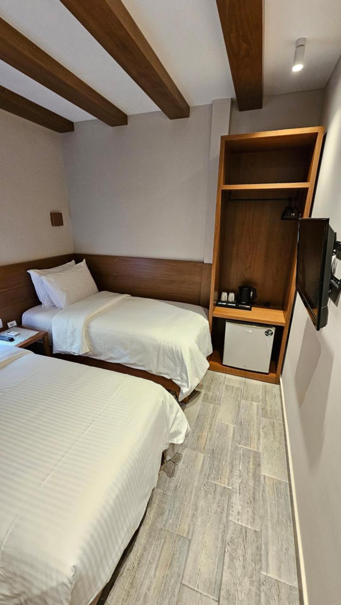 Palorto Hotel ジロカストラ エクステリア 写真
